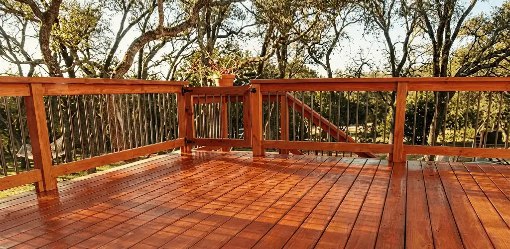 Deck sealing results with a freshly sealed wood deck in Kansas City, KS
